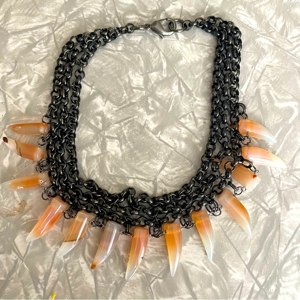 Heavy link chain & horn necklace